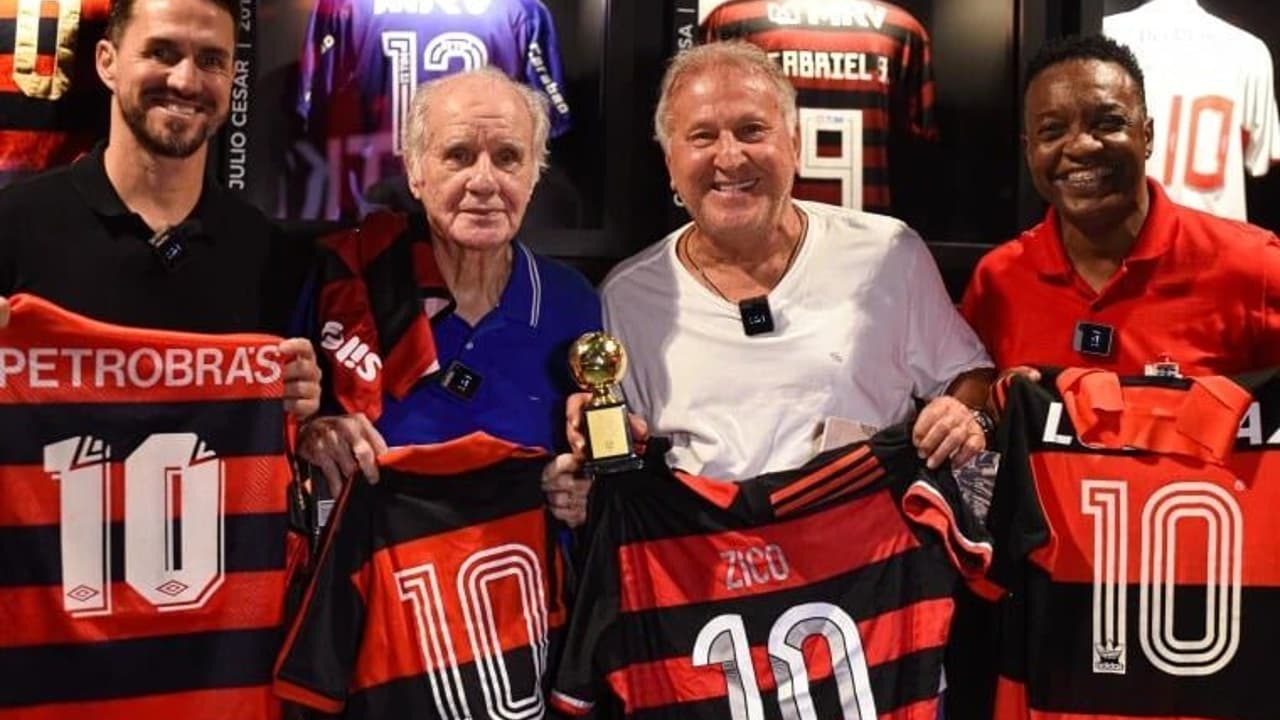 Zico elogia equipe do Flamengo e destaca jogador como outro nível