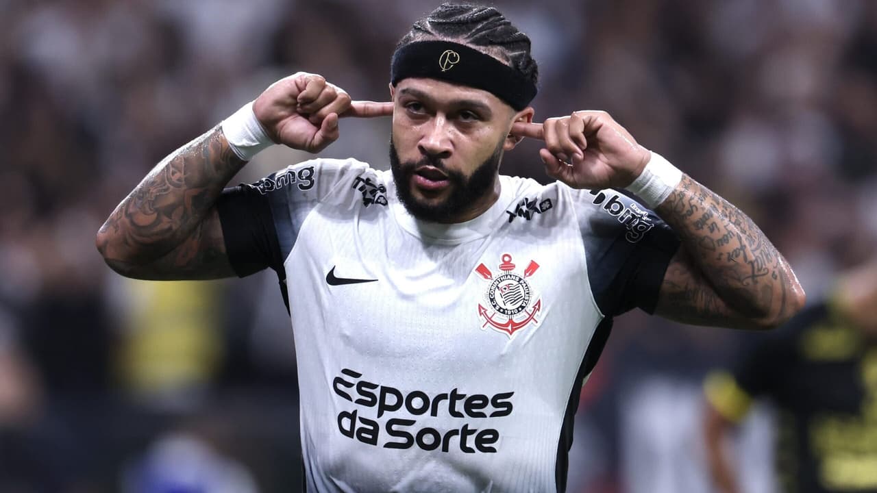 Corinthians avança de fase ao vencer São Bernardo com gol no fim.