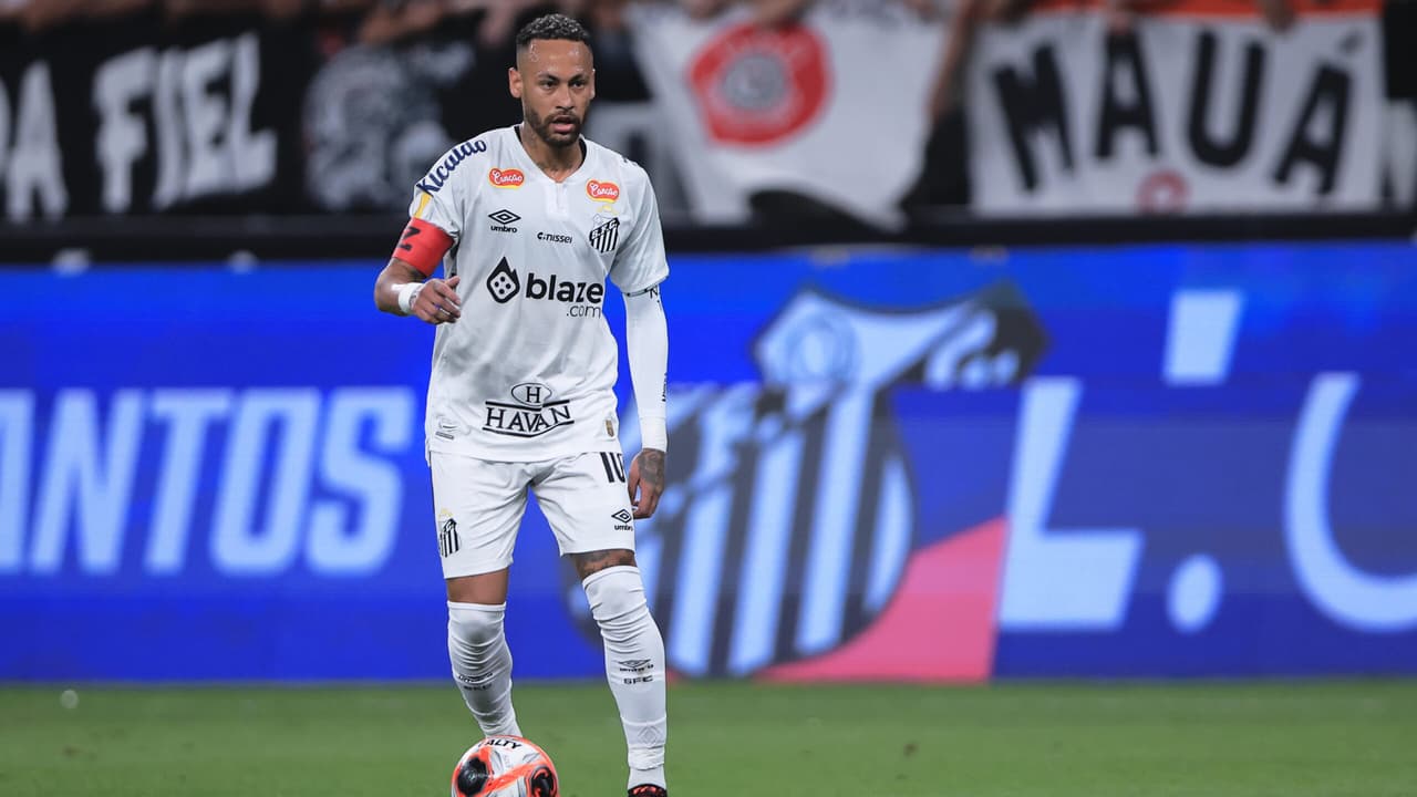 Conheça a fabricação da bola criticada por Neymar no clássico Corinthians x Santos.