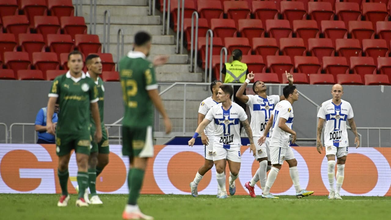 Torcedores palmeirenses apontam responsável por gol sofrido contra Água Santa: 