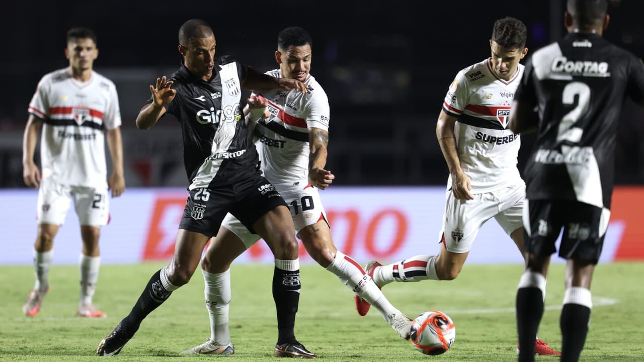 Torcedores do Palmeiras comentam sobre derrota do São Paulo no clássico.
