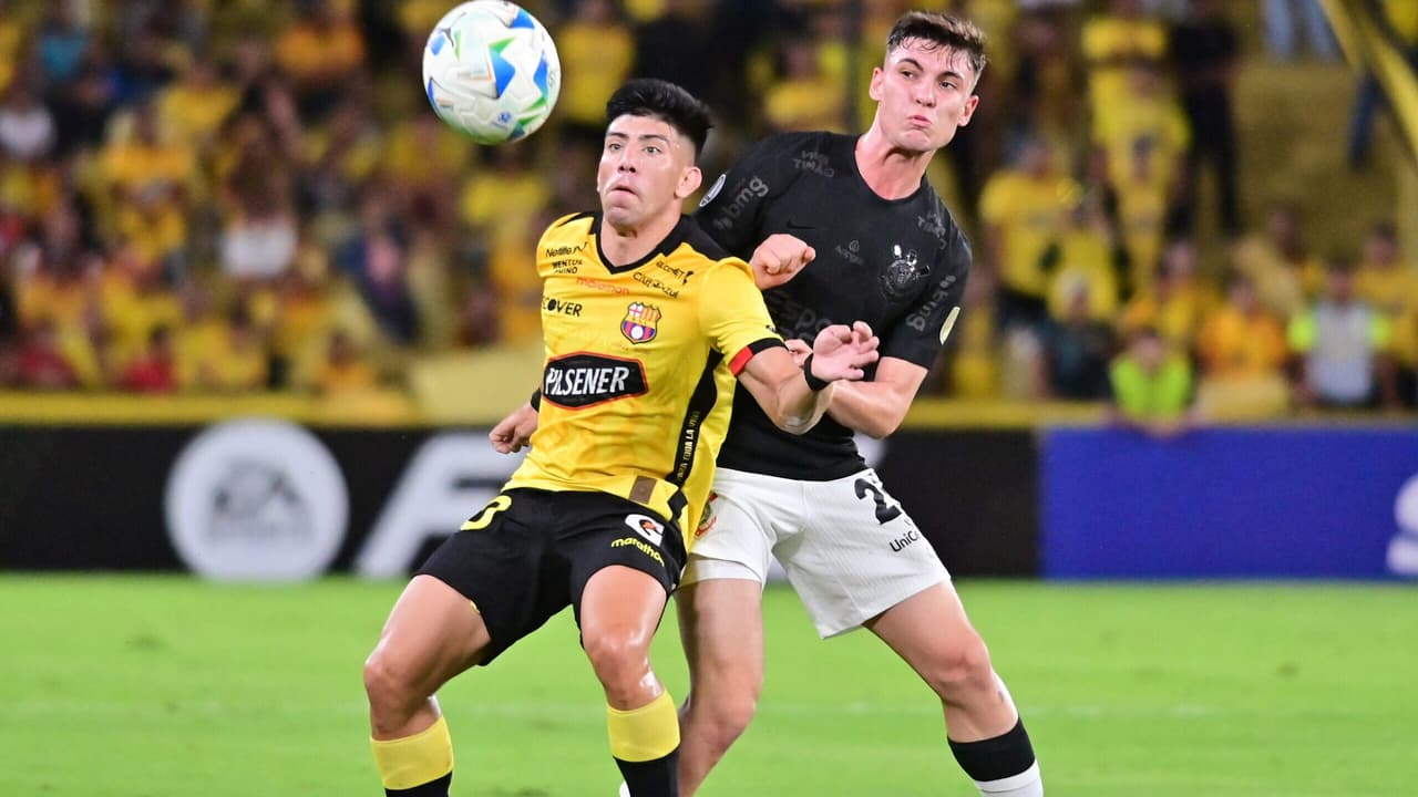 Jornalista brinca com eliminação do Corinthians na Libertadores: 