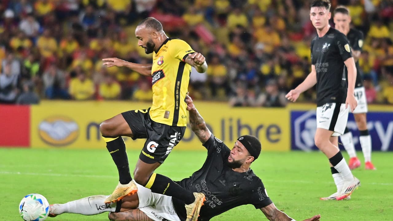 Ex-jogadores opinam sobre resultado de Corinthians contra Barcelona-EQU no Mundial.