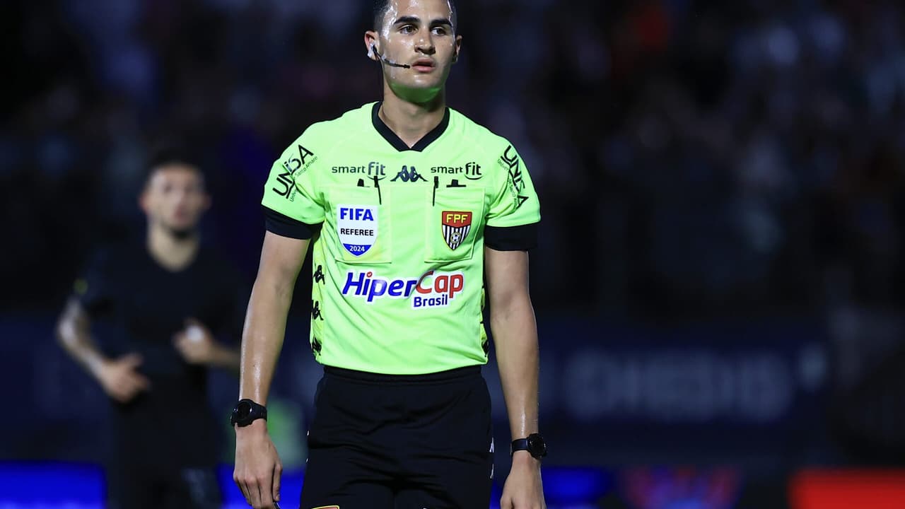 Fpf define árbitro para semifinal entre Corinthians e Santos no Paulistão.