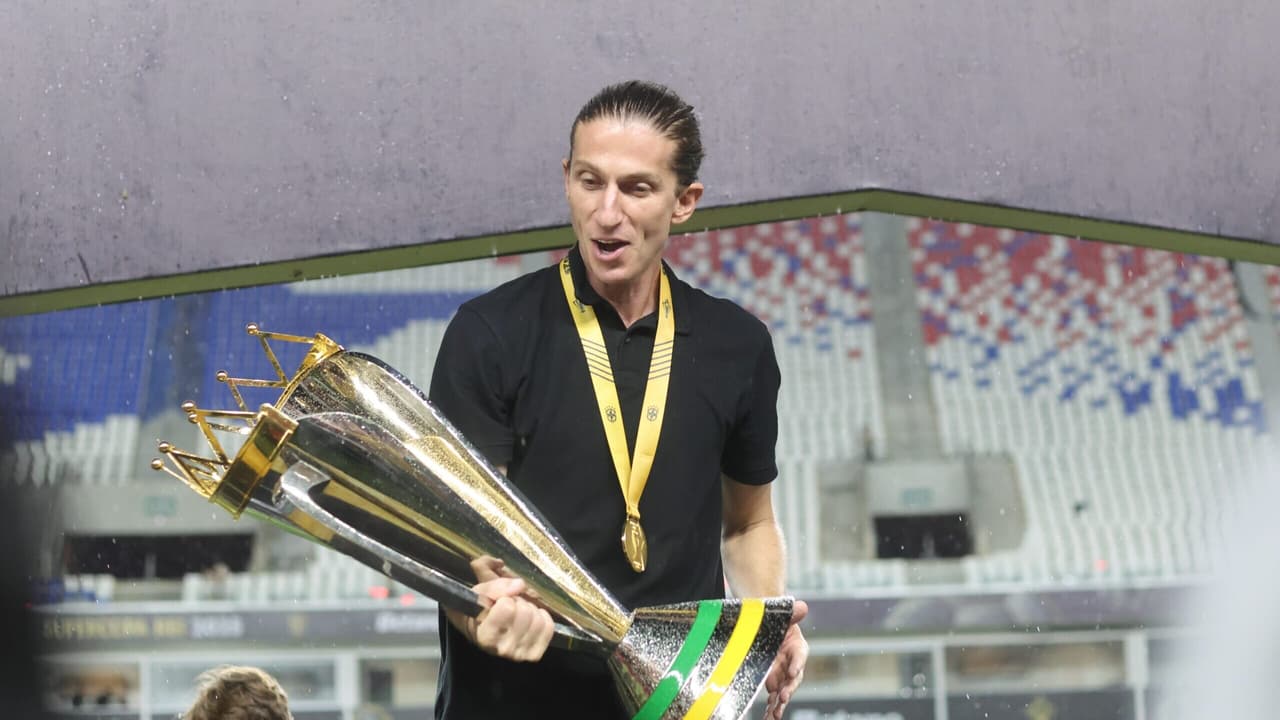 Filipe Luís, do Flamengo, detém maior invencibilidade entre técnicos no Brasil