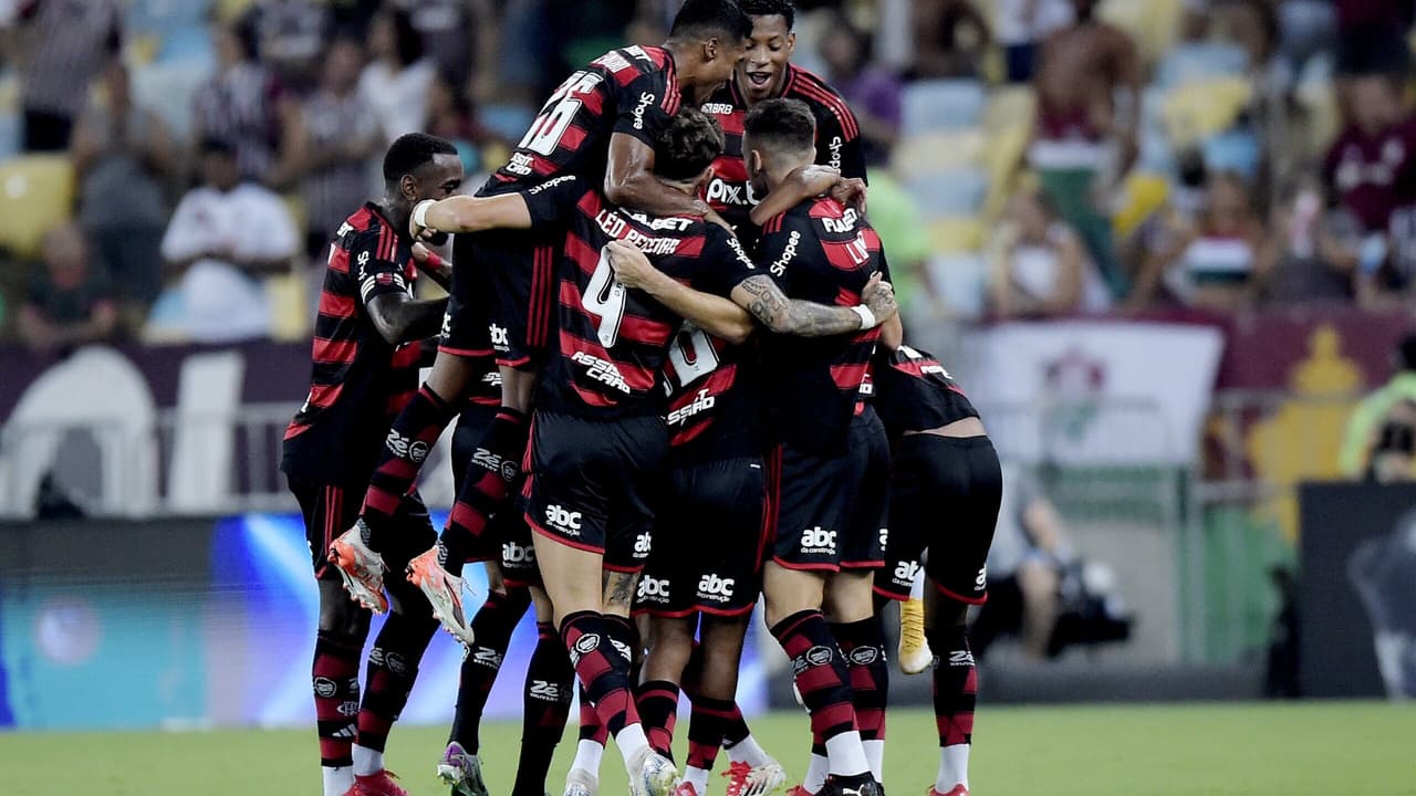 Rizek elogia desempenho de titular do Flamengo na final do Carioca.