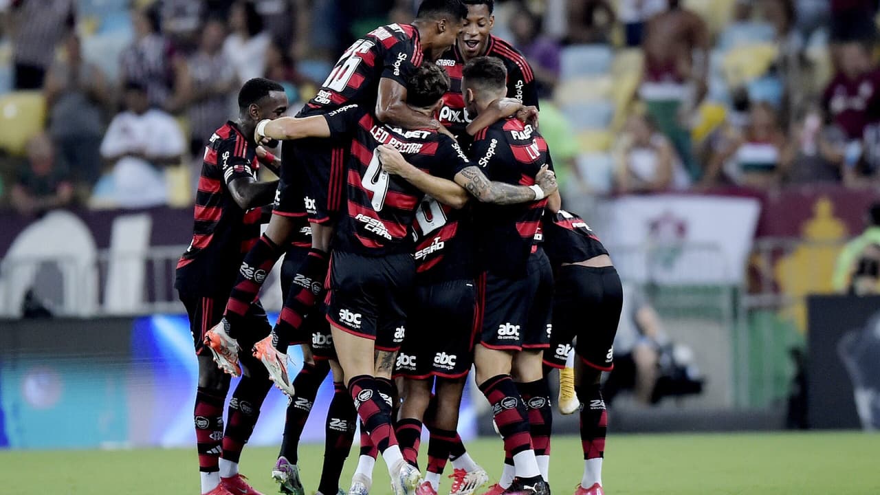 Torcida celebra Flamengo no grupo da Libertadores