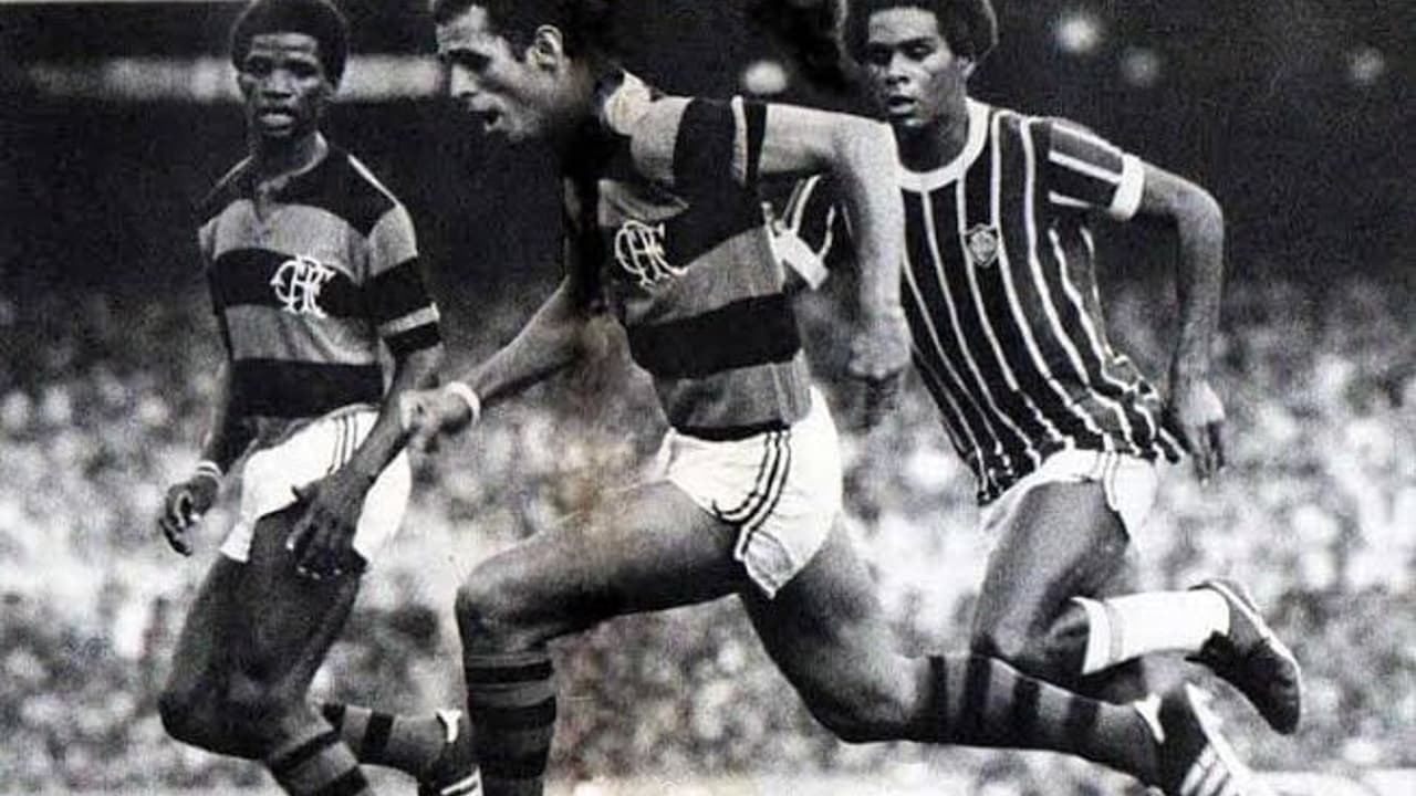 Ídolo do Flamengo, Júlio César Uri Geller é homenageado pelo Gigantes do Museu