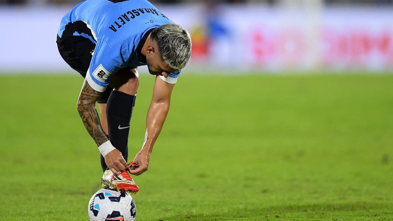 Arrascaeta se lesiona em partida e preocupa Flamengo para próximos jogos