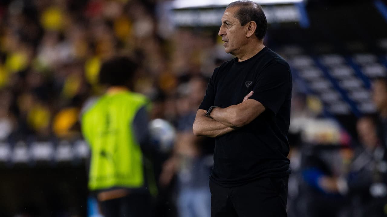 Corinthians comete falhas recorrentes e se aproxima de vexame na Libertadores.
