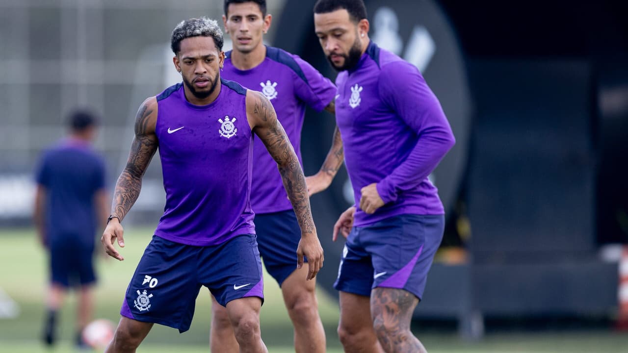 Volantes são preparados para fortalecer equipe do Corinthians em confronto decisivo.