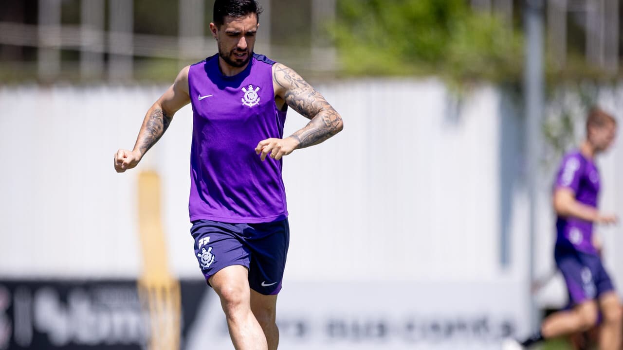 Meia treina com bola e Ramón Díaz aguarda Corinthians completo na final.