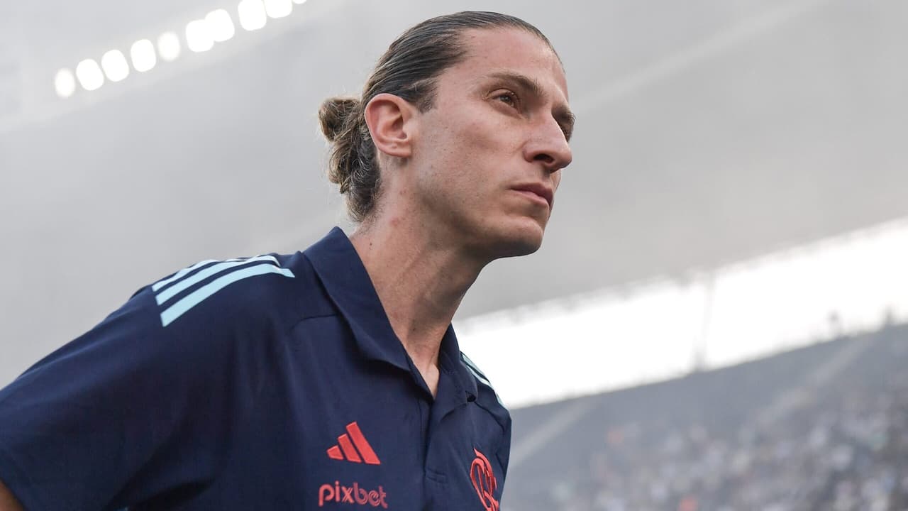 Filipe Luís elogia promessa do Flamengo com potencial para Seleção Brasileira
