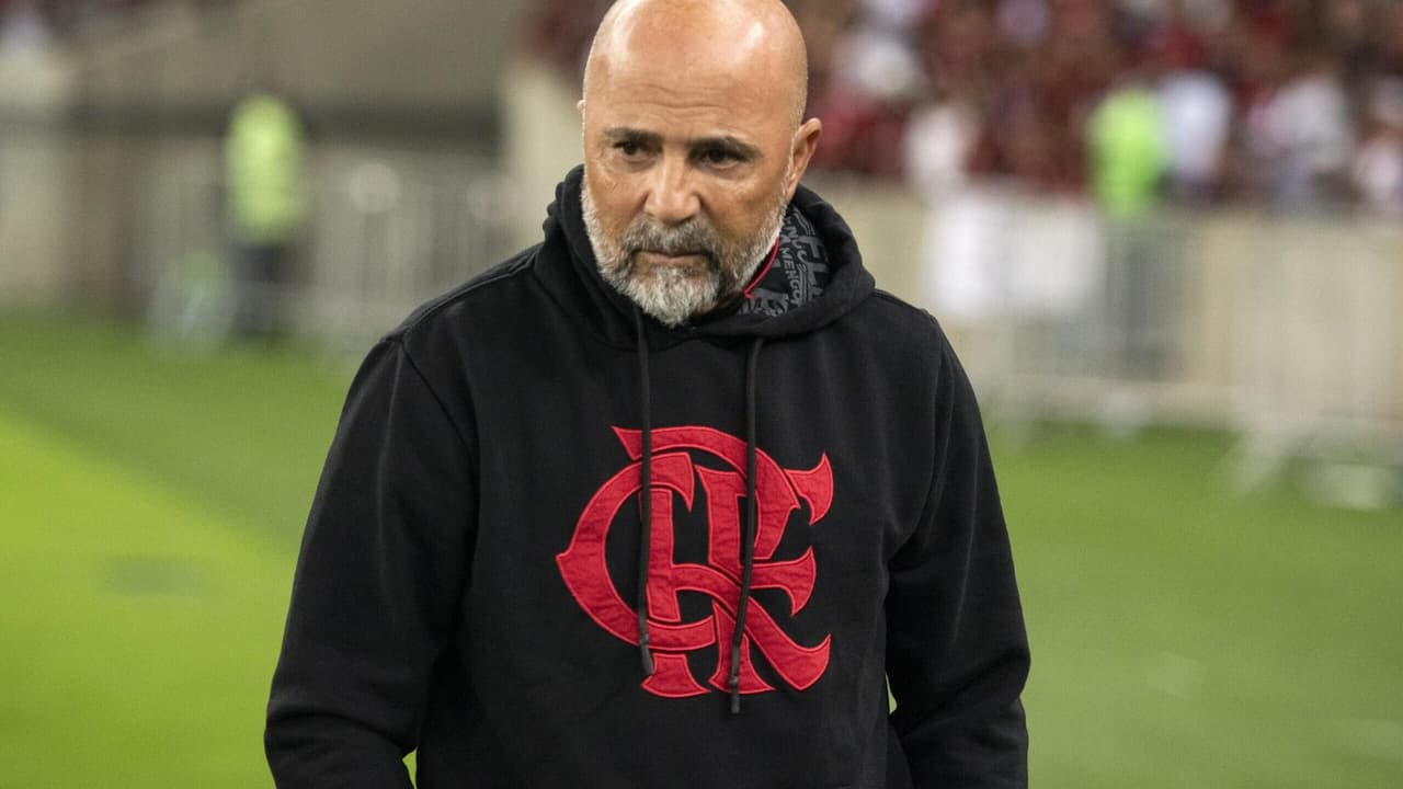 Sampaoli comenta agressão a Pedro no Flamengo: Situação lamentável que deve ser investigada