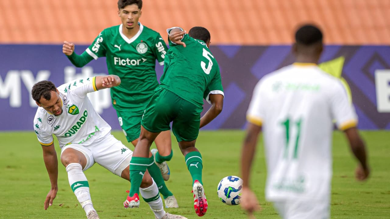 Palmeiras reage e conquista empate importante contra o Cuiabá no Brasileirão Sub-20.