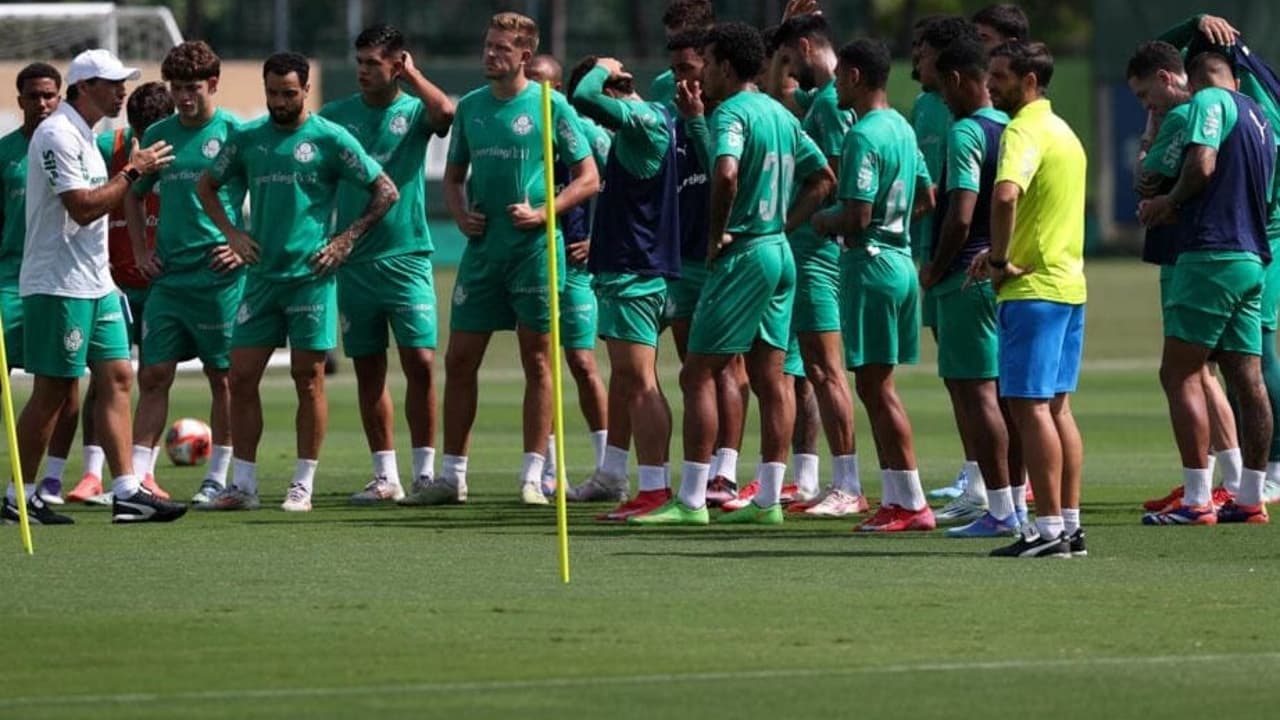 Palmeiras se Prepara com Antecedência para Enfrentar Altitude em Viagem Especial.