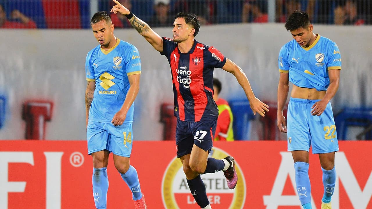 Trinca de gols assegura liderança do Cerro Porteño sobre Palmeiras na Libertadores.