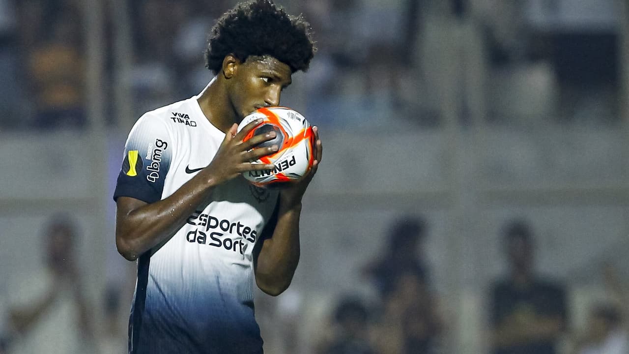 Talles Magno recebe alta médica, porém continua desfalcando o Corinthians