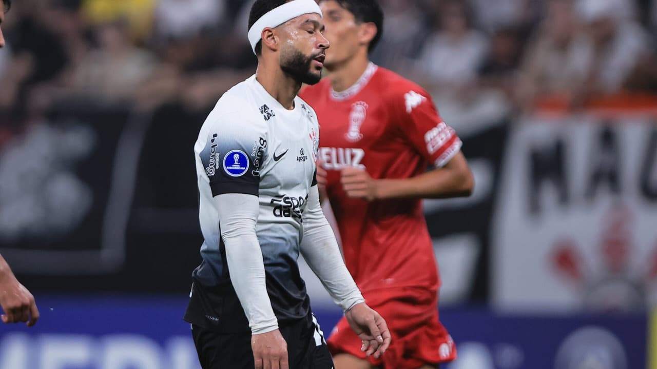 Erros caros: Corinthians derrotado pelo Huracán na Sul-Americana