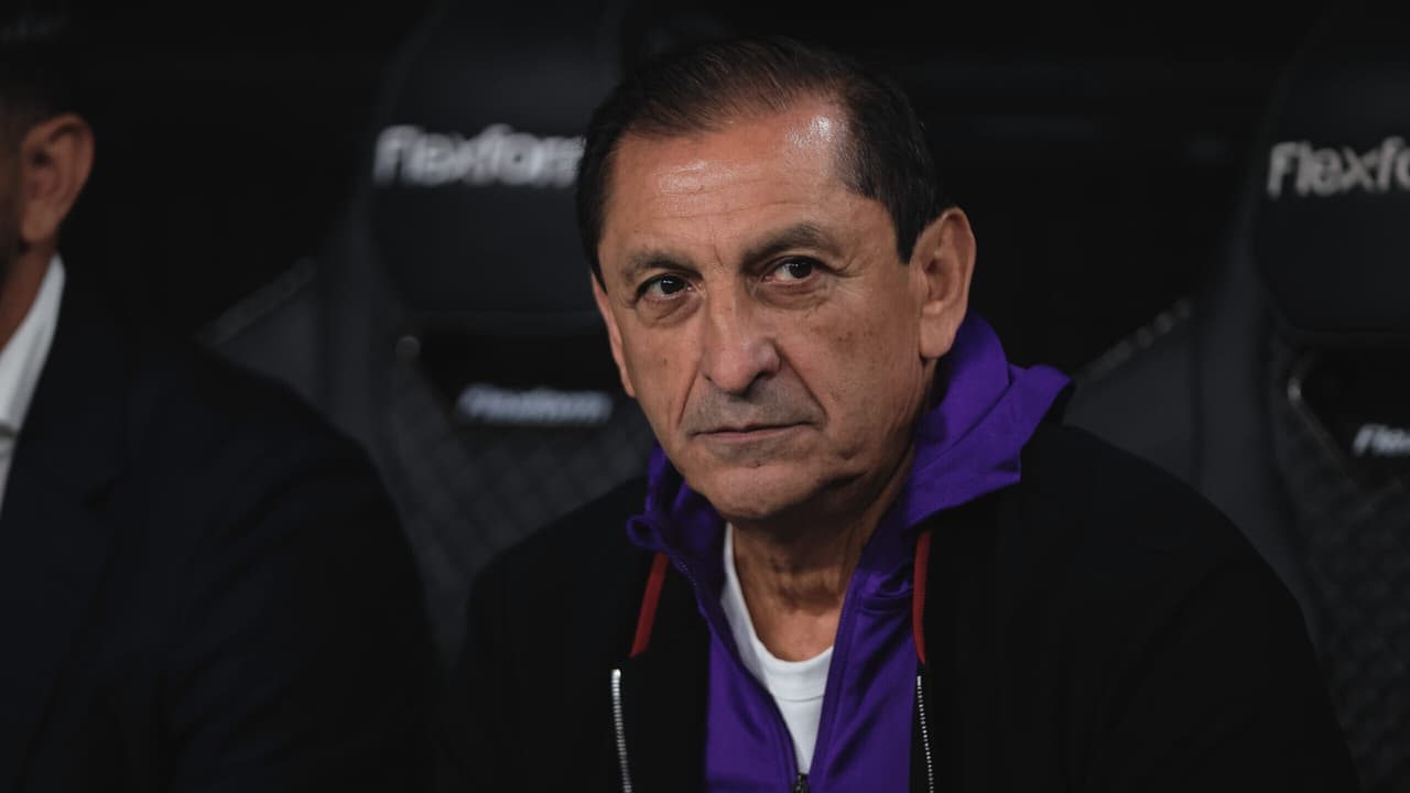 Ramón Díaz inova na escalação do Corinthians diante do América de Cali