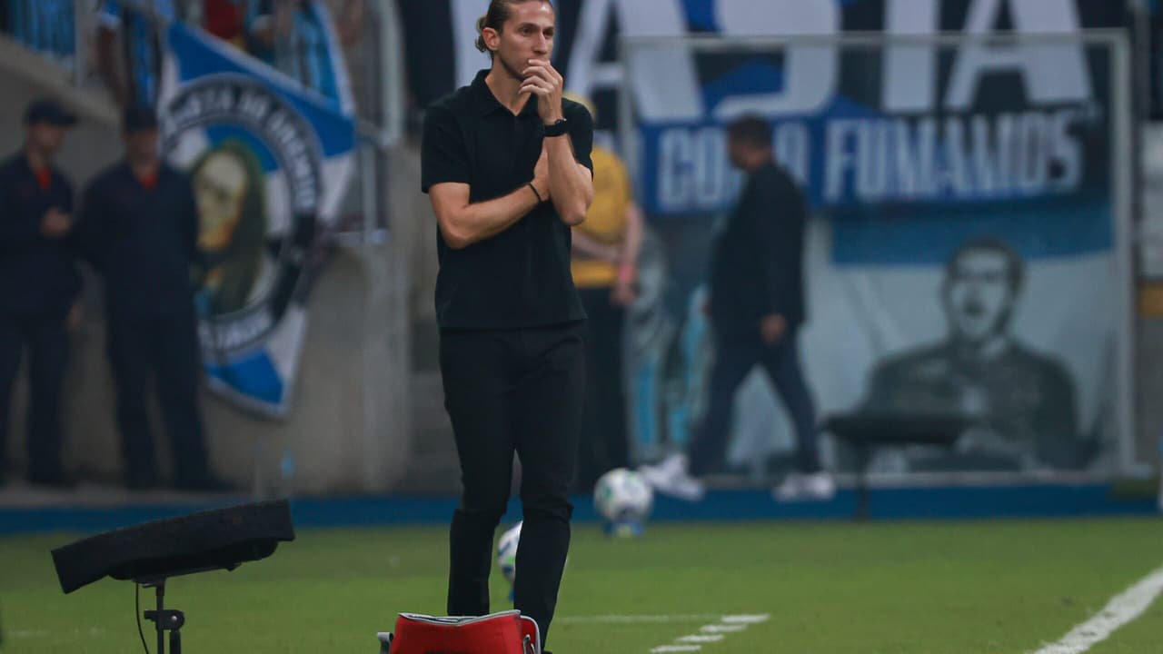 Grêmio x Flamengo: coletiva de imprensa com técnico Filipe Luís no futebol.