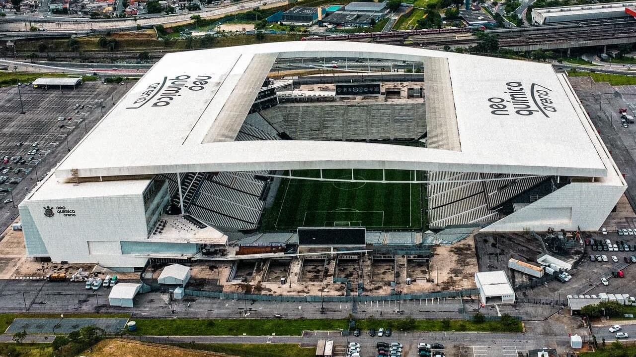 Vaquinha corintiana quita 80ª parcela do estádio: confira valor restante.