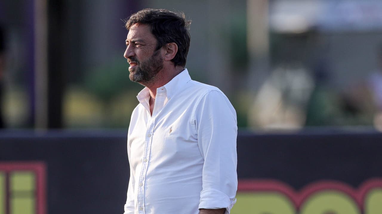 Corinthians: Equipe do Ex-Presidente Refuta Rombo e Critica Gestão Atual.