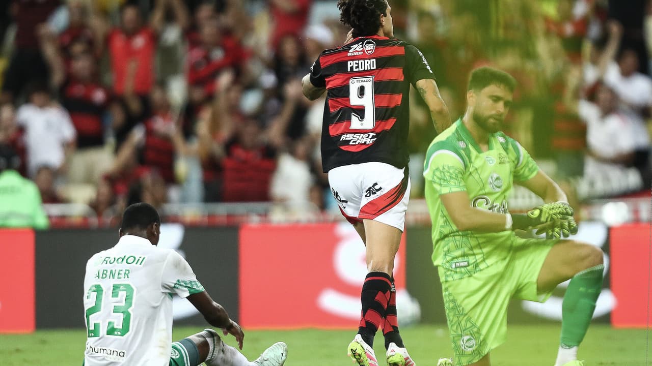 Grande atuação de Pedro impulsiona Flamengo em noite triunfal no Maracanã