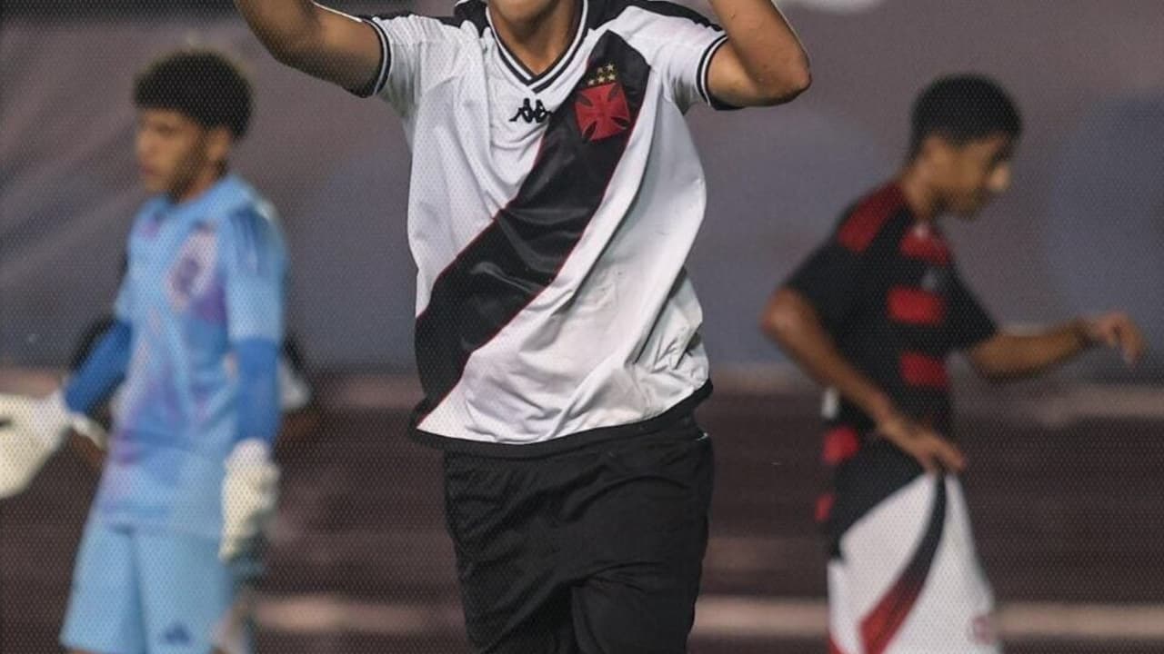 Vasco goleia Flamengo e conquista vantagem na semifinal da Copa do Brasil sub-17