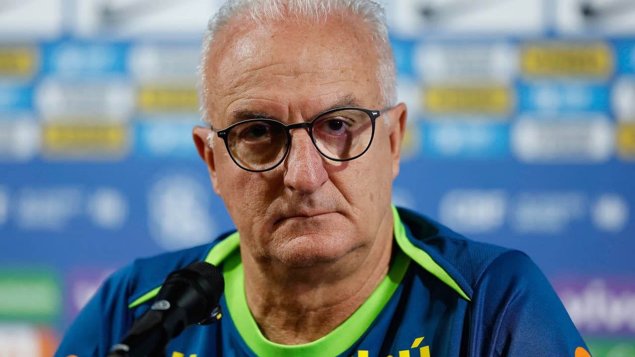 Corinthians busca contratação de Dorival Júnior para completar comissão técnica.