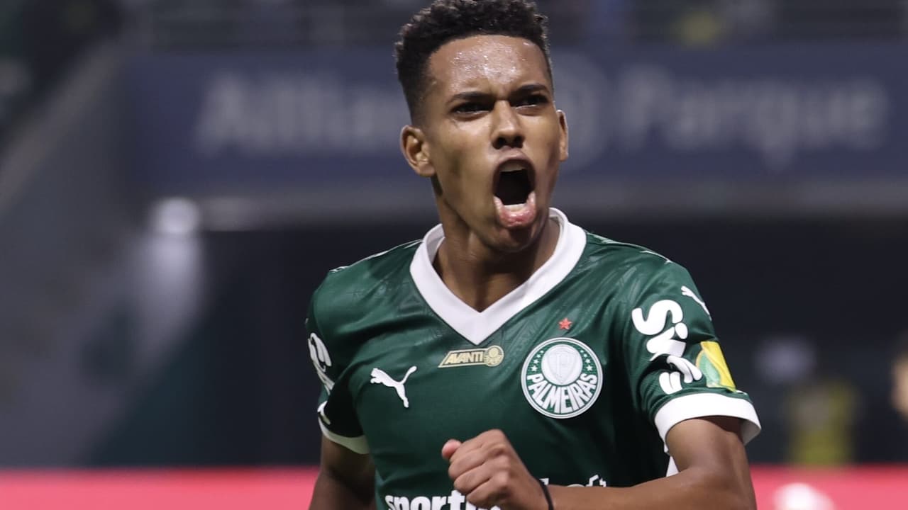 Estêvão, do Palmeiras, vale três vezes mais que elenco do Sporting Cristal