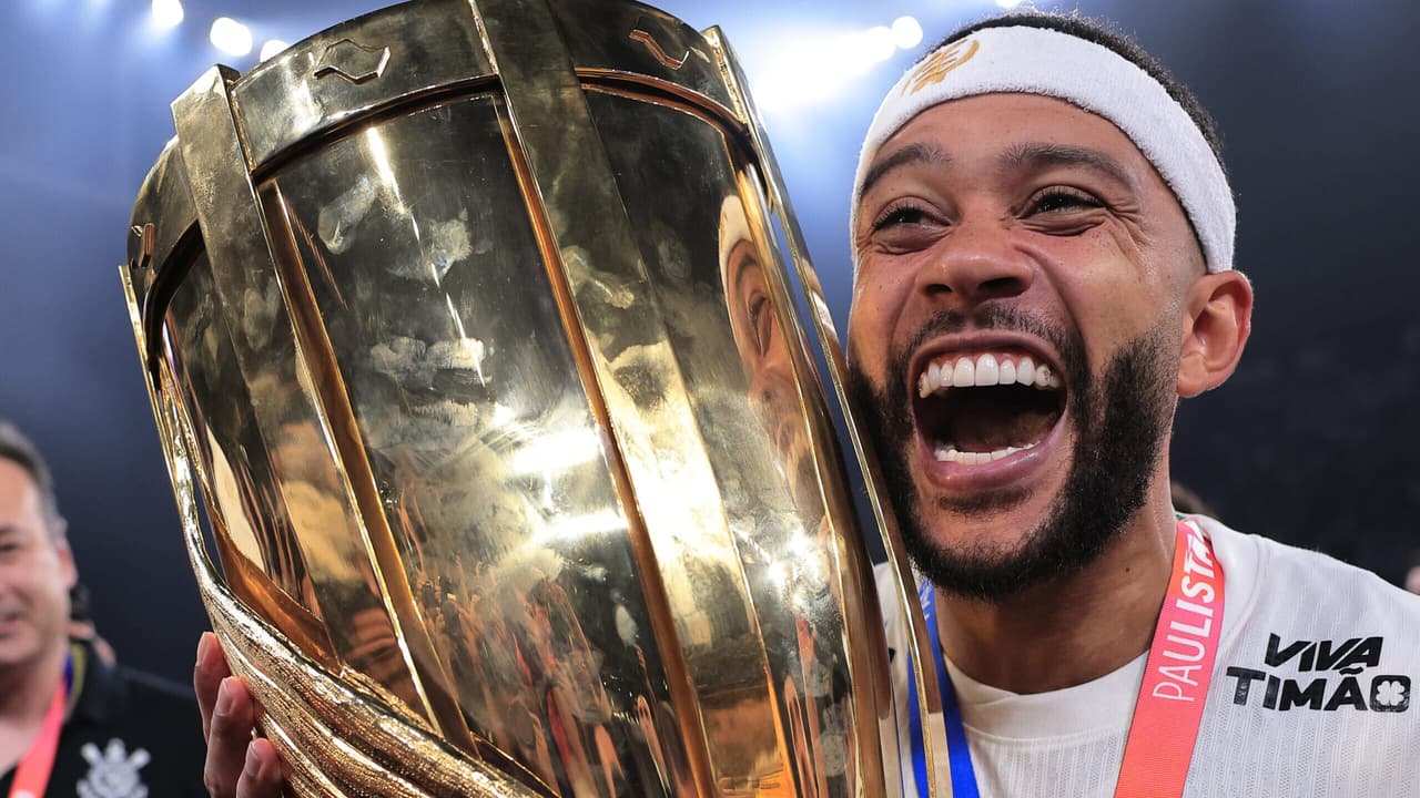 Documentário revela trajetória de Memphis no Corinthians.
