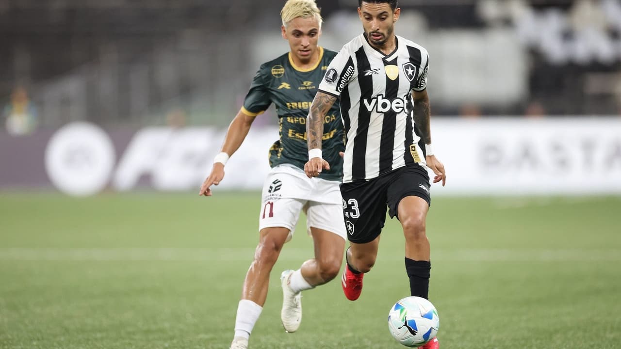 Santi Rodríguez pode ser a novidade na escalação do Botafogo