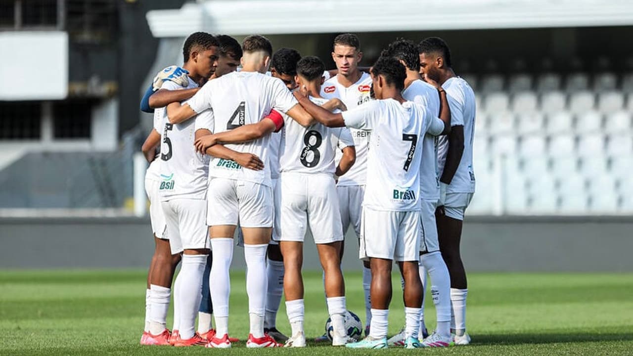 Joias do Lance : Conheça a promessa do Santos de apenas 12 anos Joias do Lance : Conheça a promessa do Santos de apenas 12 anos