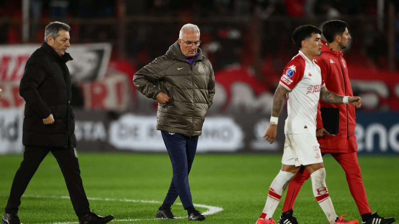 Dorival destaca erro crucial na eliminação do Corinthians na Sul-Americana