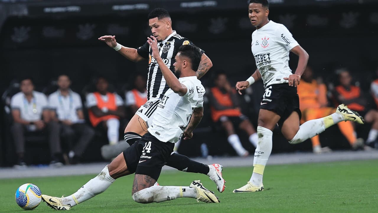 Atlético-MG x Corinthians no Brasileirão: veja o retrospecto