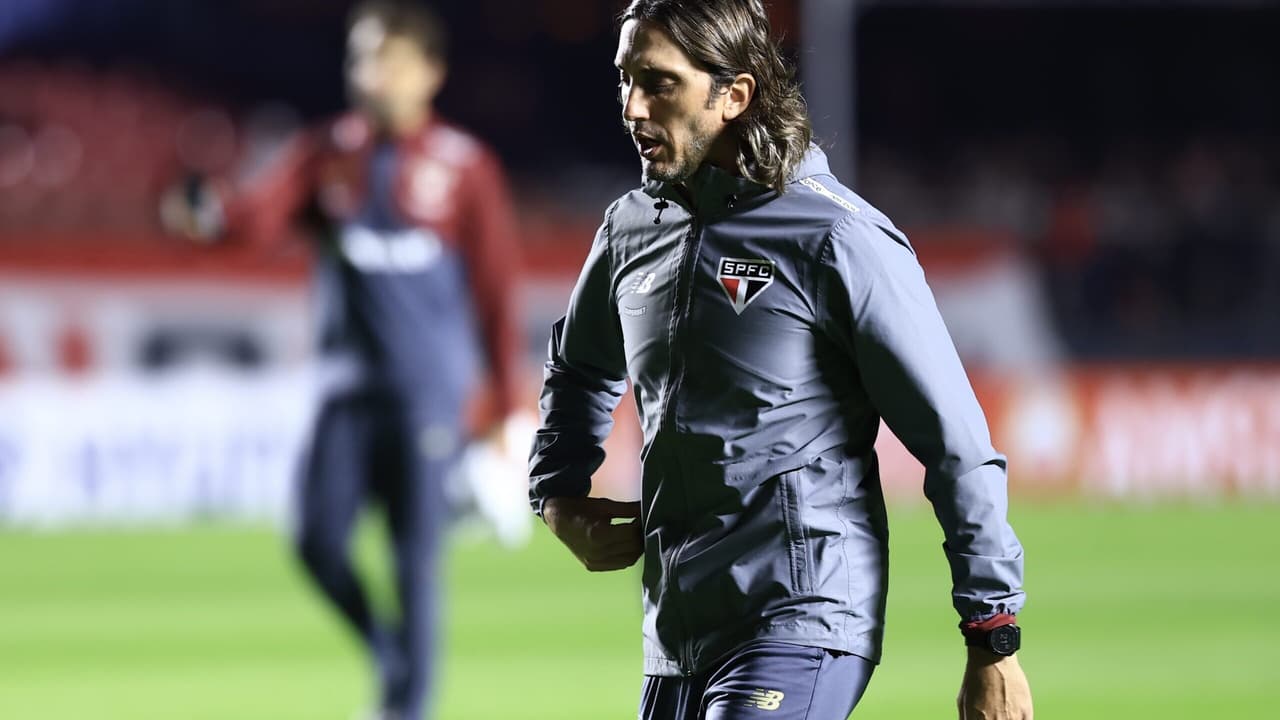 Zubeldía exalta Cotia após classificação do São Paulo na Libertadores: 'Truco'