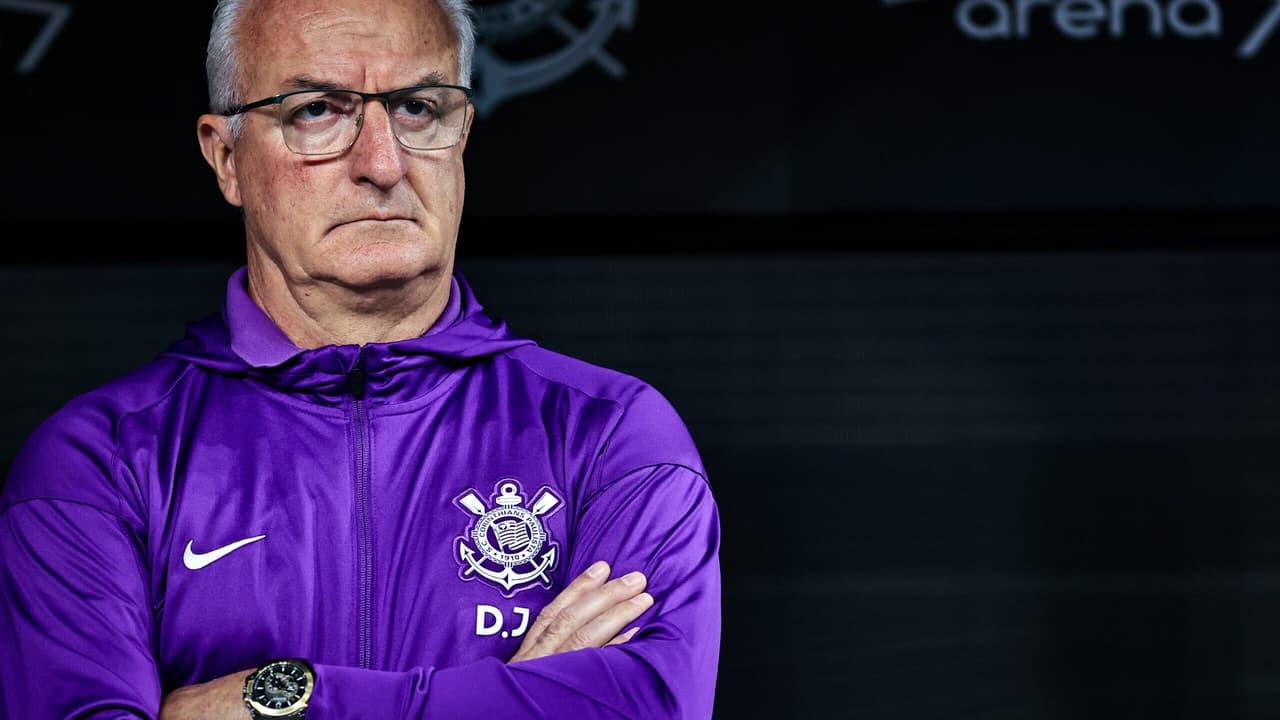 Dorival destaca solidez defensiva e evolução do Corinthians: ‘Não estamos sofrendo’