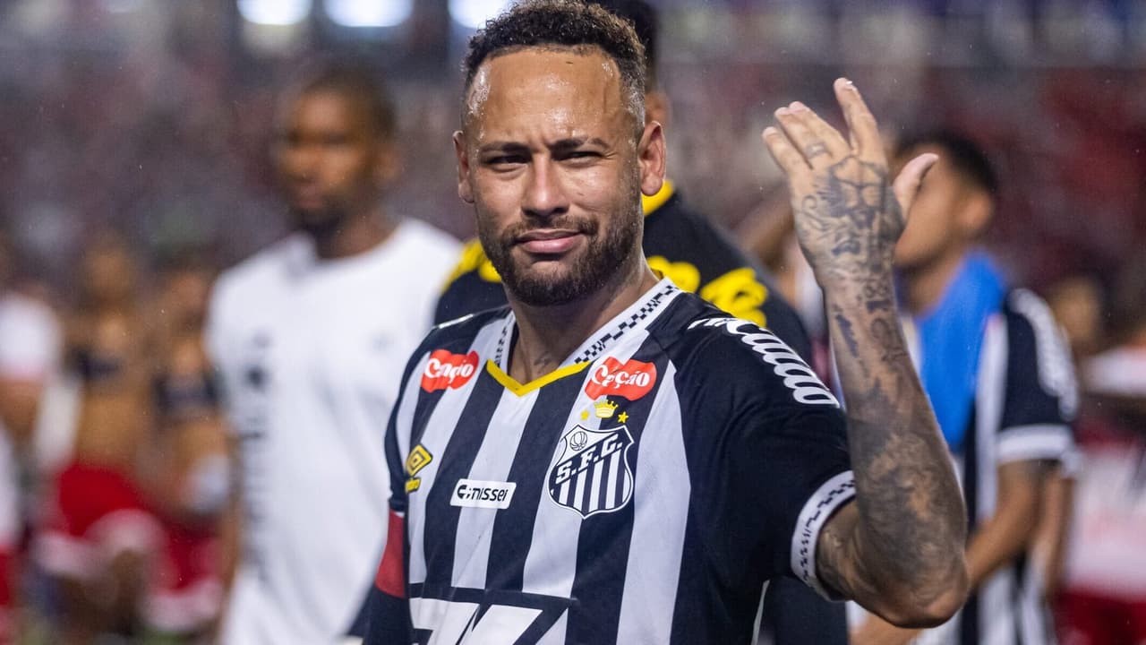 Neymar se revolta com jornalista sobre negociação com Flamengo: 'Bando de mentiroso'