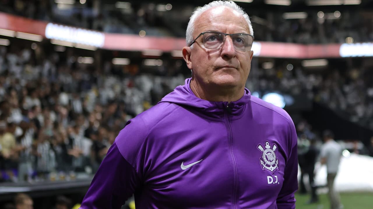 Dorival Júnior explica opção por reservas do Corinthians contra Atlético-MG