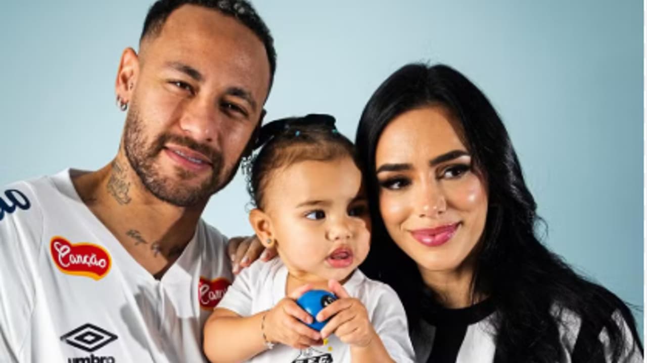 Em dia das mães, Neymar se declara para Bruna Biancardi