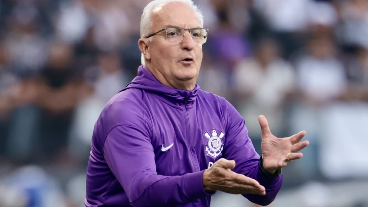 Jornalista questiona decisão de Dorival para partida entre Corinthians e Santos