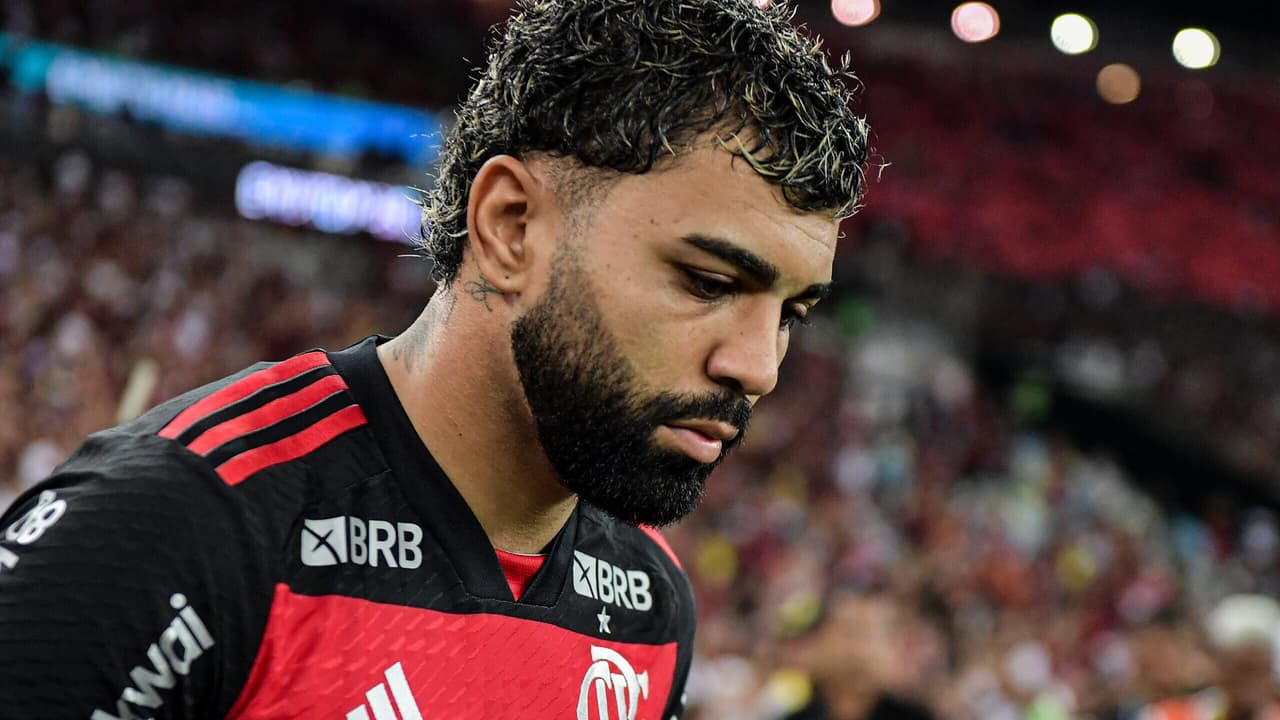 Gabigol almeja retorno ao Flamengo e torce pela vitória do Cruzeiro.