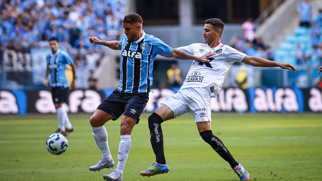 Defesa exposta e ataque travado: o drama do Santos na Série A