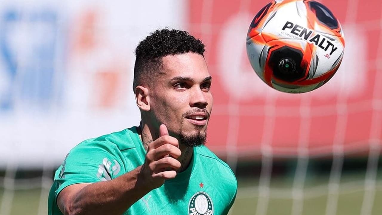 Paulinho Retorna à Lista de Convocados no Palmeiras após Duas Partidas Fora.