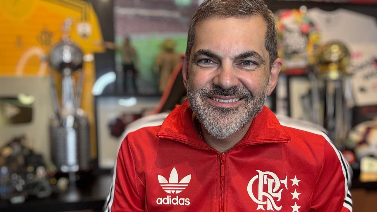 Influenciador rubro-negro cria meme de Lady Gaga sobre ausência de jogadora.