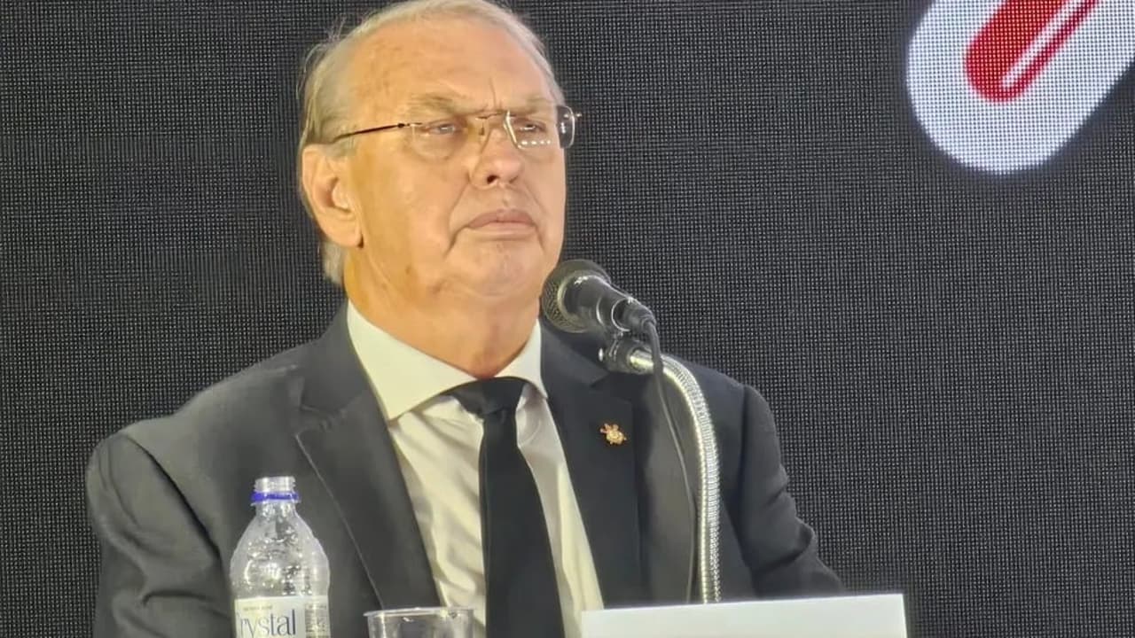 Novos diretores definidos em meio a imbróglio no Corinthians.