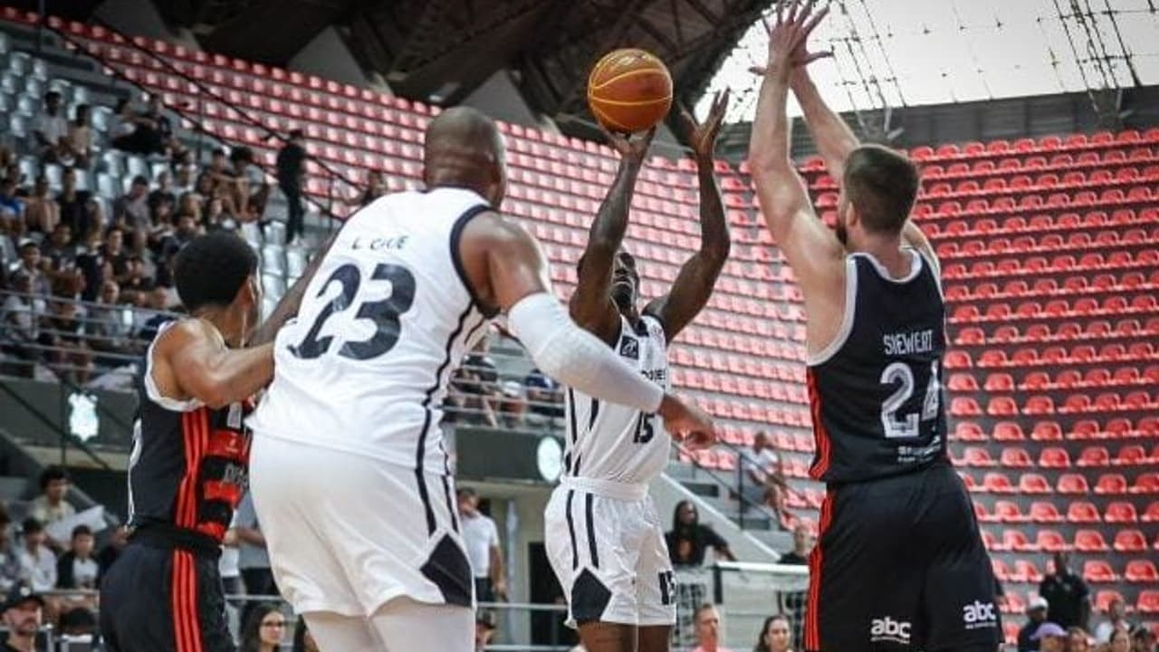 Corinthians e Flamengo se enfrentam no NBB: confira a agenda de jogos.