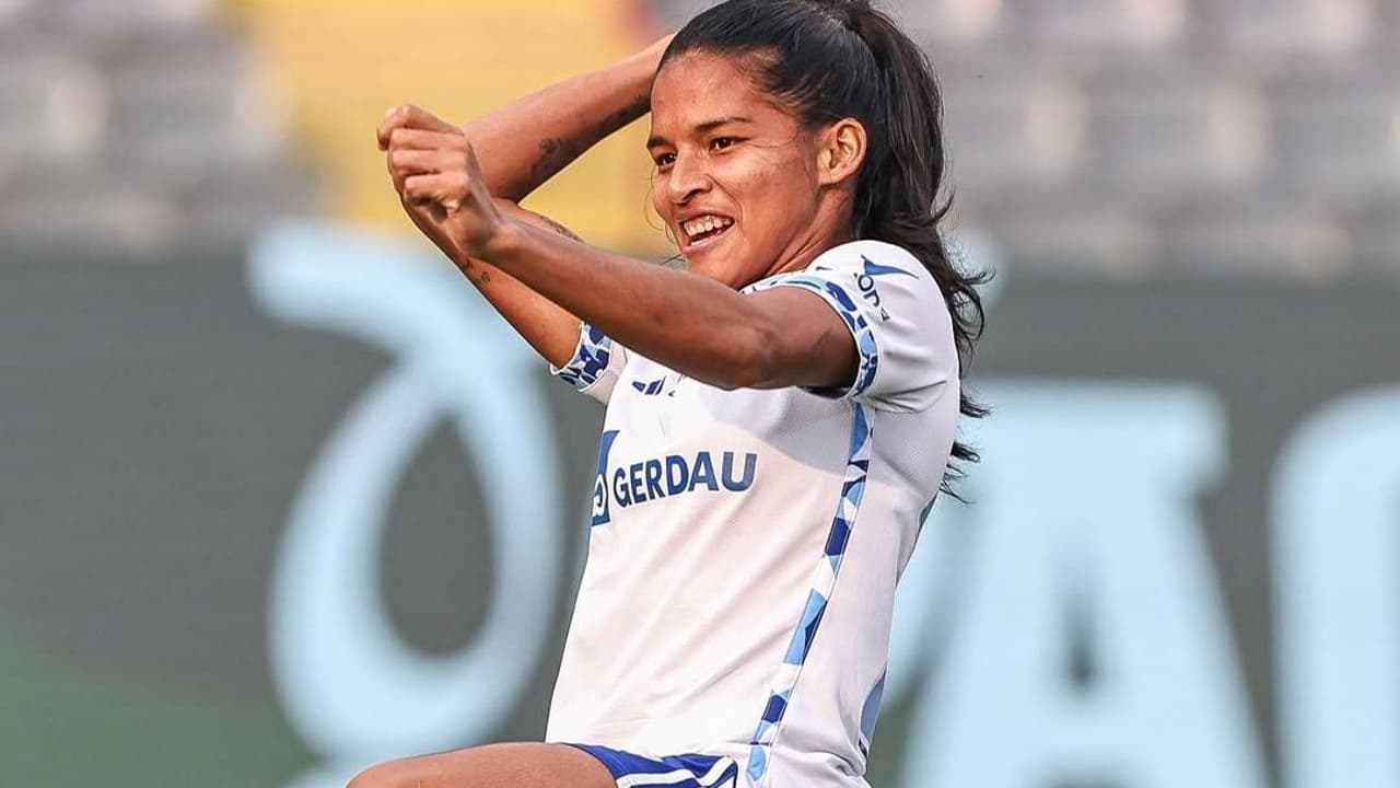 Cruzeiro mantém invencibilidade no Brasileirão feminino ao vencer Palmeiras fora de casa.