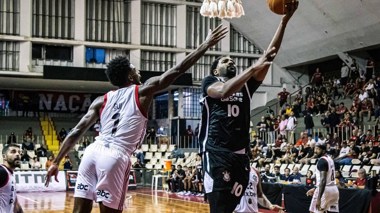 Corinthians e Flamengo se enfrentam no NBB: horário e transmissão Ao Vivo